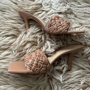 NIB Marc Fisher Draya Leather Heeled Sandals size 11